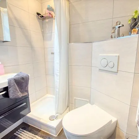 - Haus P, App 0p0506 *